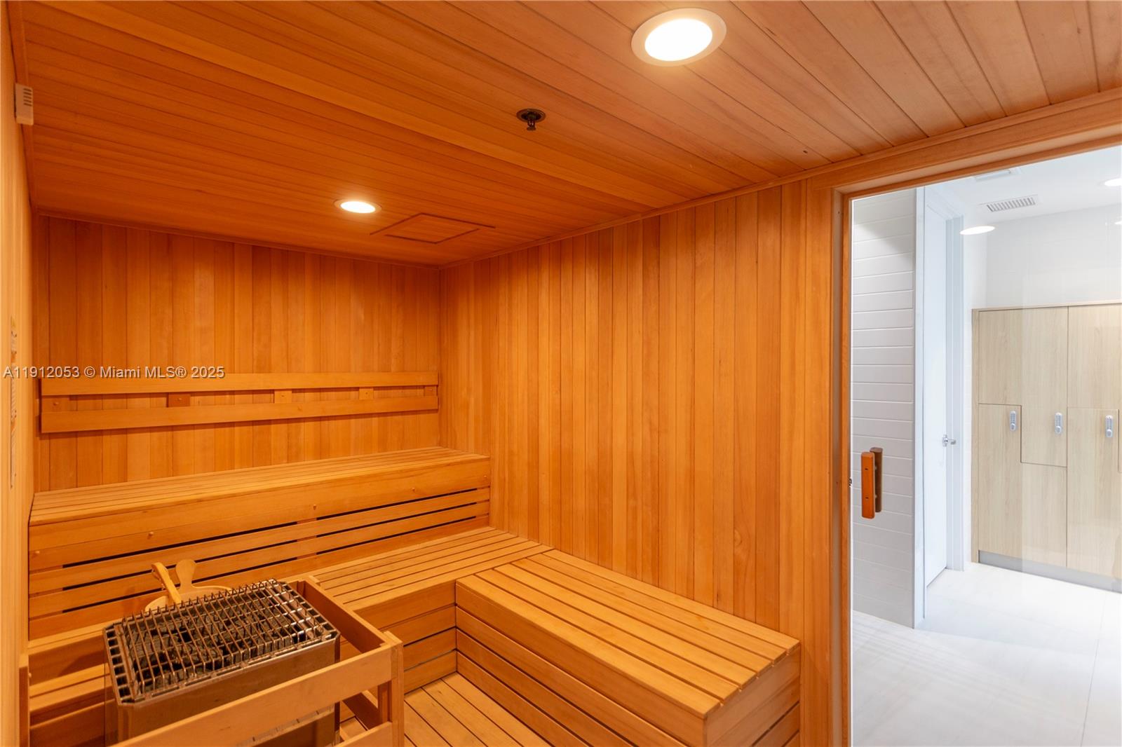 1404 2 / 3 1382 sq. ft. $ 2025-11-11 0 Photo