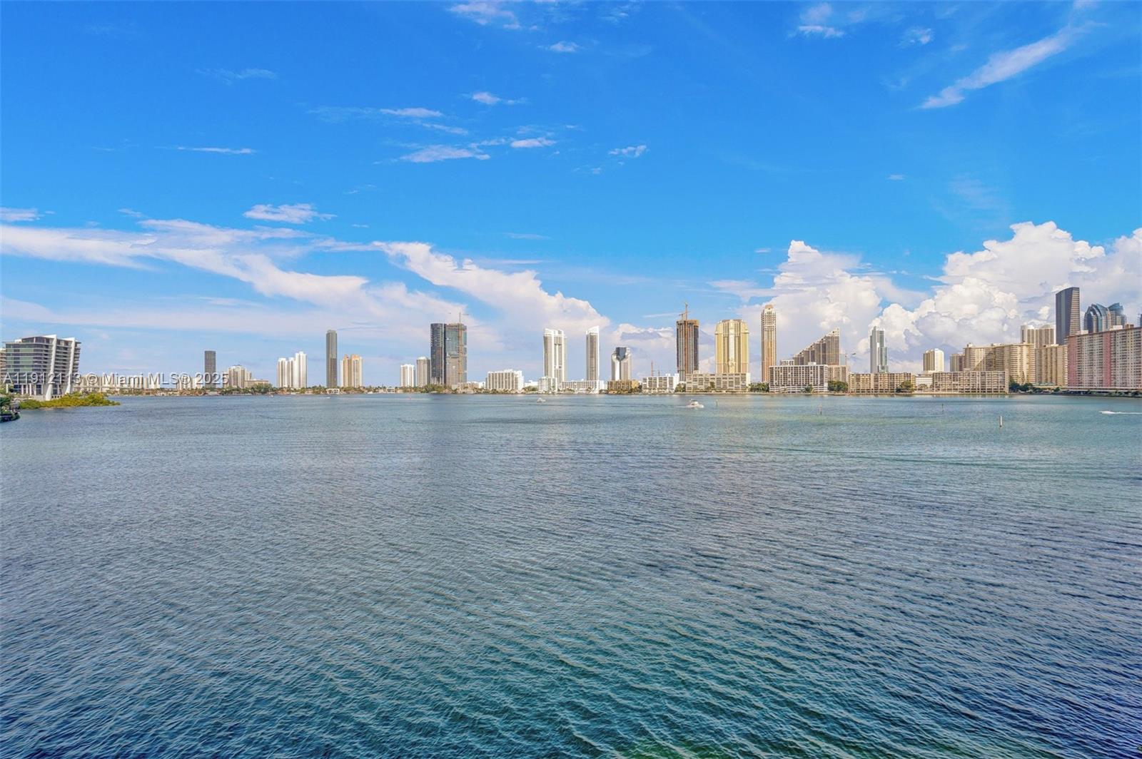 See details 903 2 / 2 1520 sq. ft. $ 2025-11-11 0 Photo