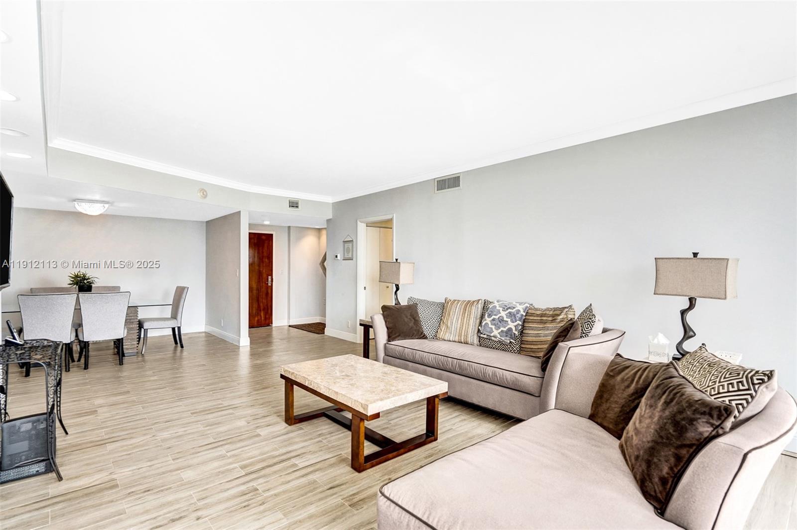 See details 903 2 / 2 1520 sq. ft. $ 2025-11-11 0 Photo