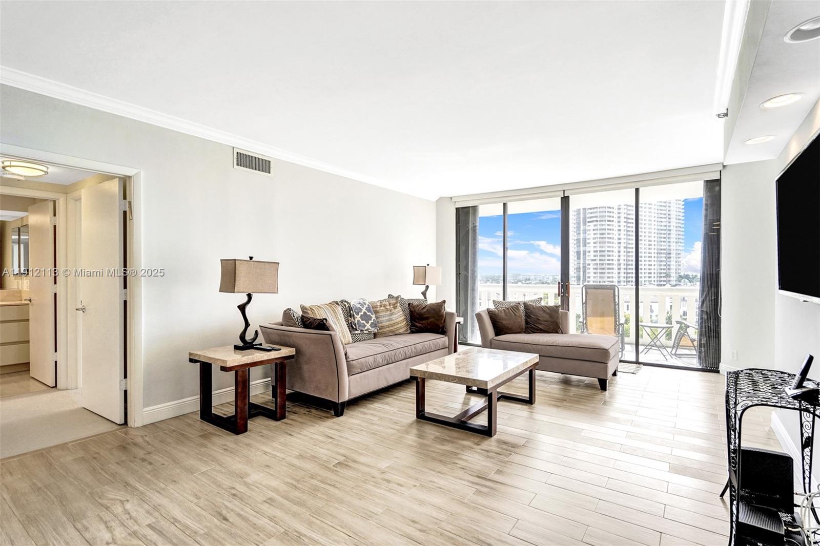 See details 903 2 / 2 1520 sq. ft. $ 2025-11-11 0 Photo