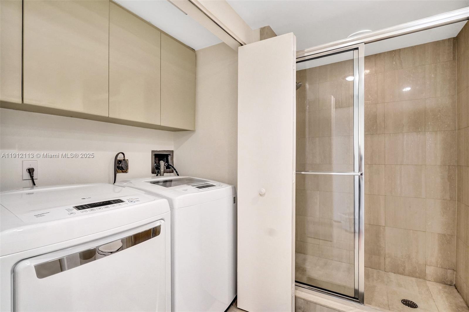 See details 903 2 / 2 1520 sq. ft. $ 2025-11-11 0 Photo