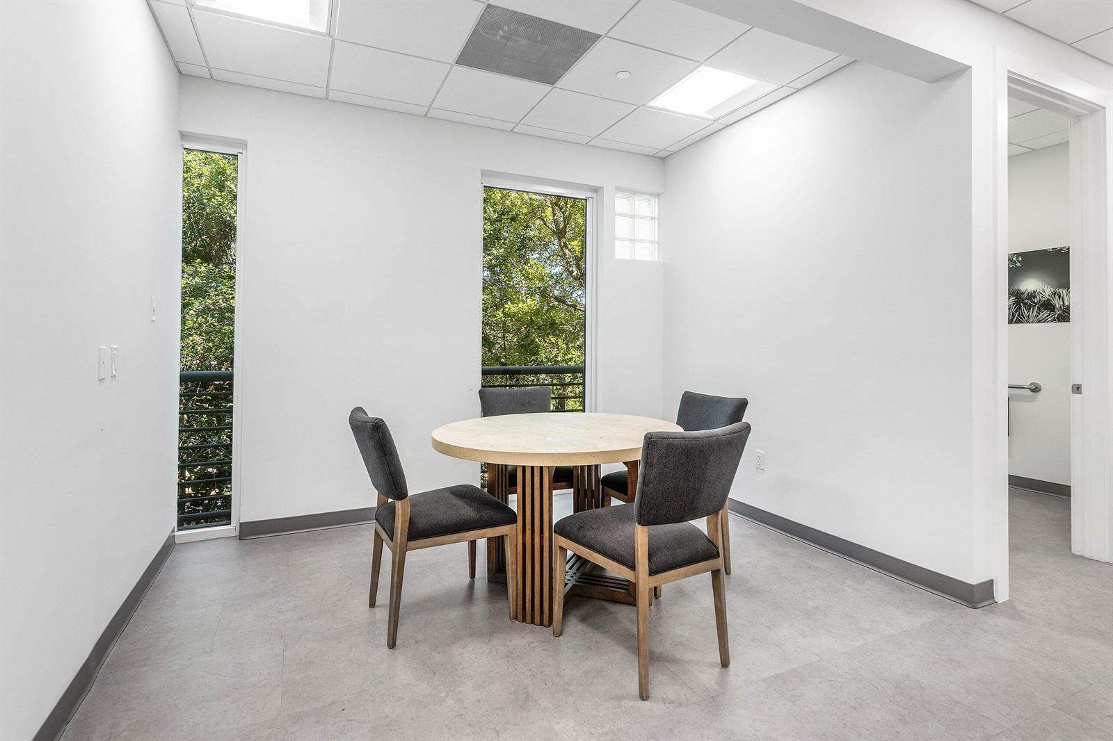 Ver detalles / 7 sq. ft. $ 2026-05-22 0 foto