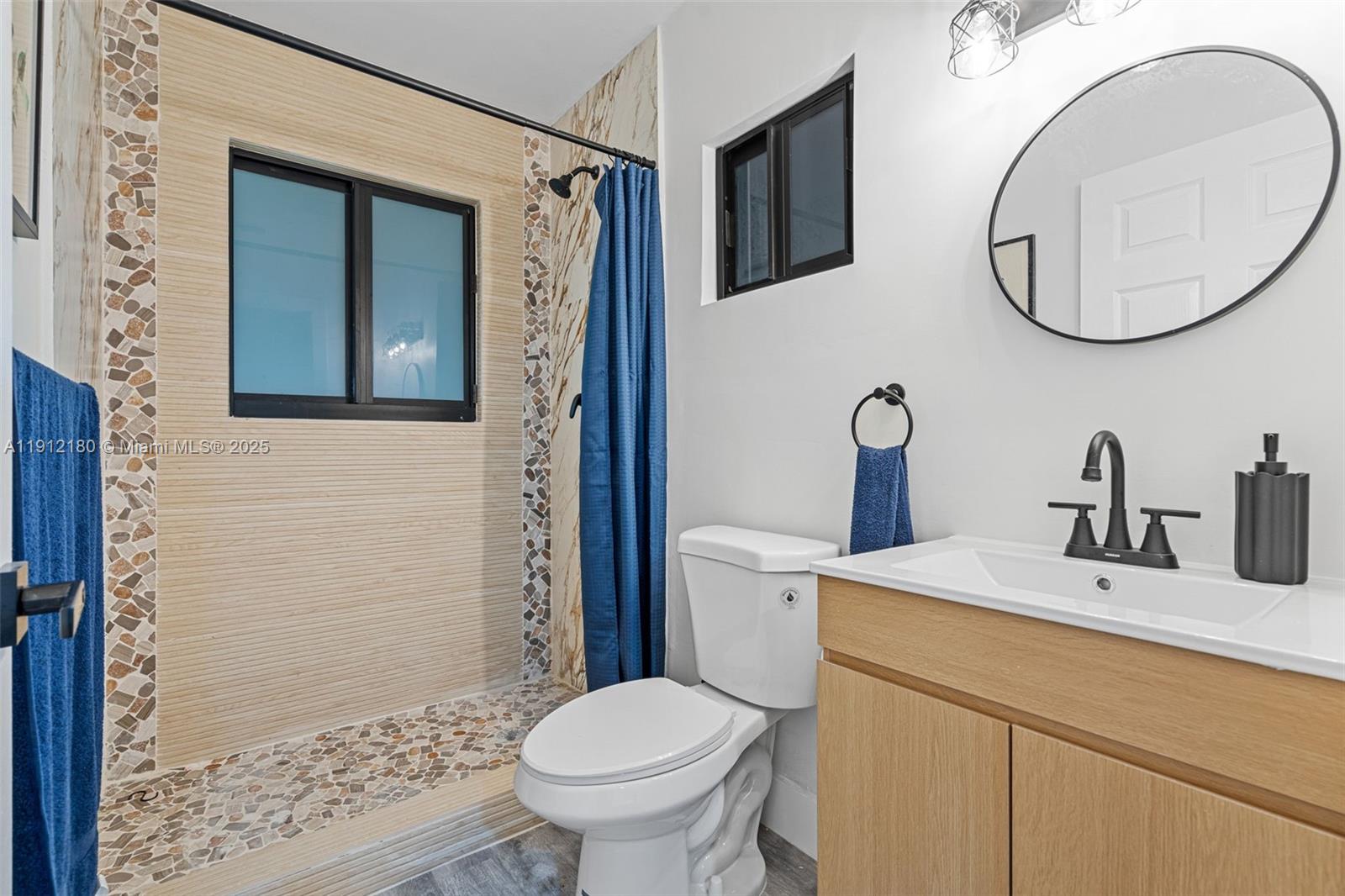   /  2680 кв.футов $ 2025-11-11 0 Фото