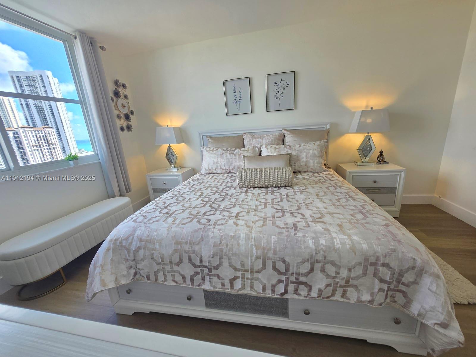 1611 1 / 2 762 кв.футов $ 2025-11-11 0 Фото