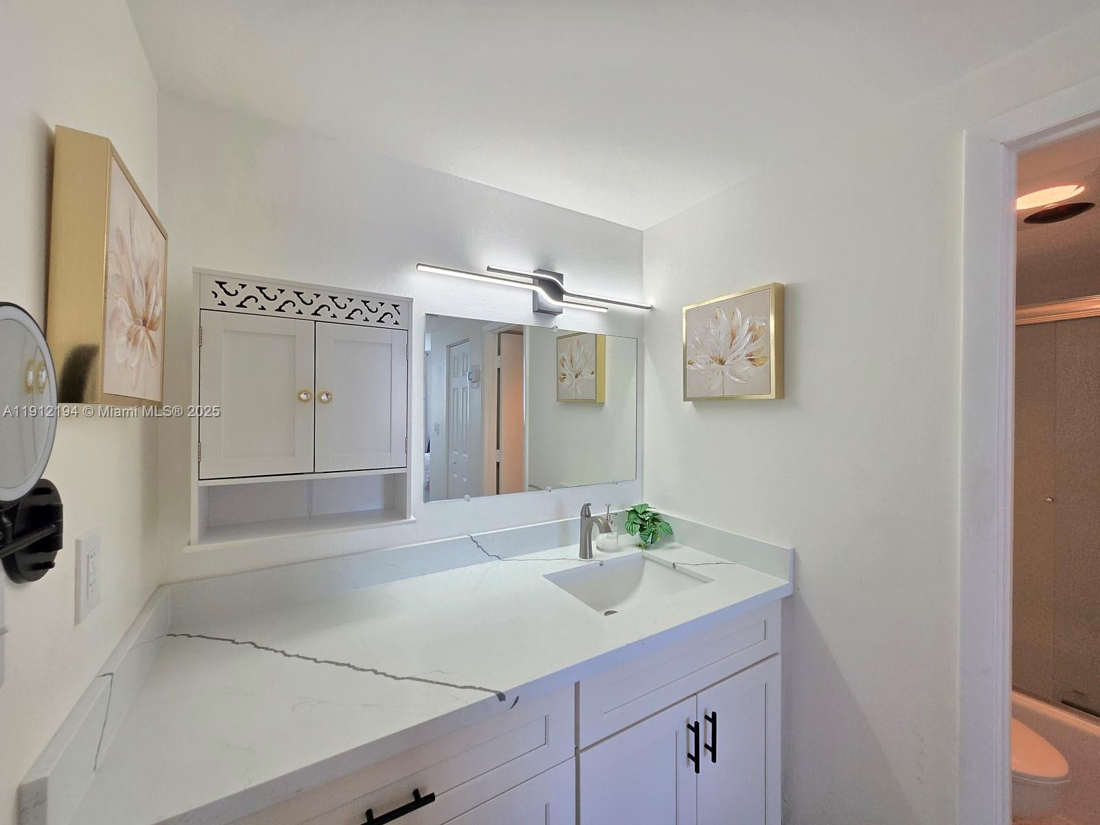 1611 1 / 2 762 кв.футов $ 2025-11-11 0 Фото