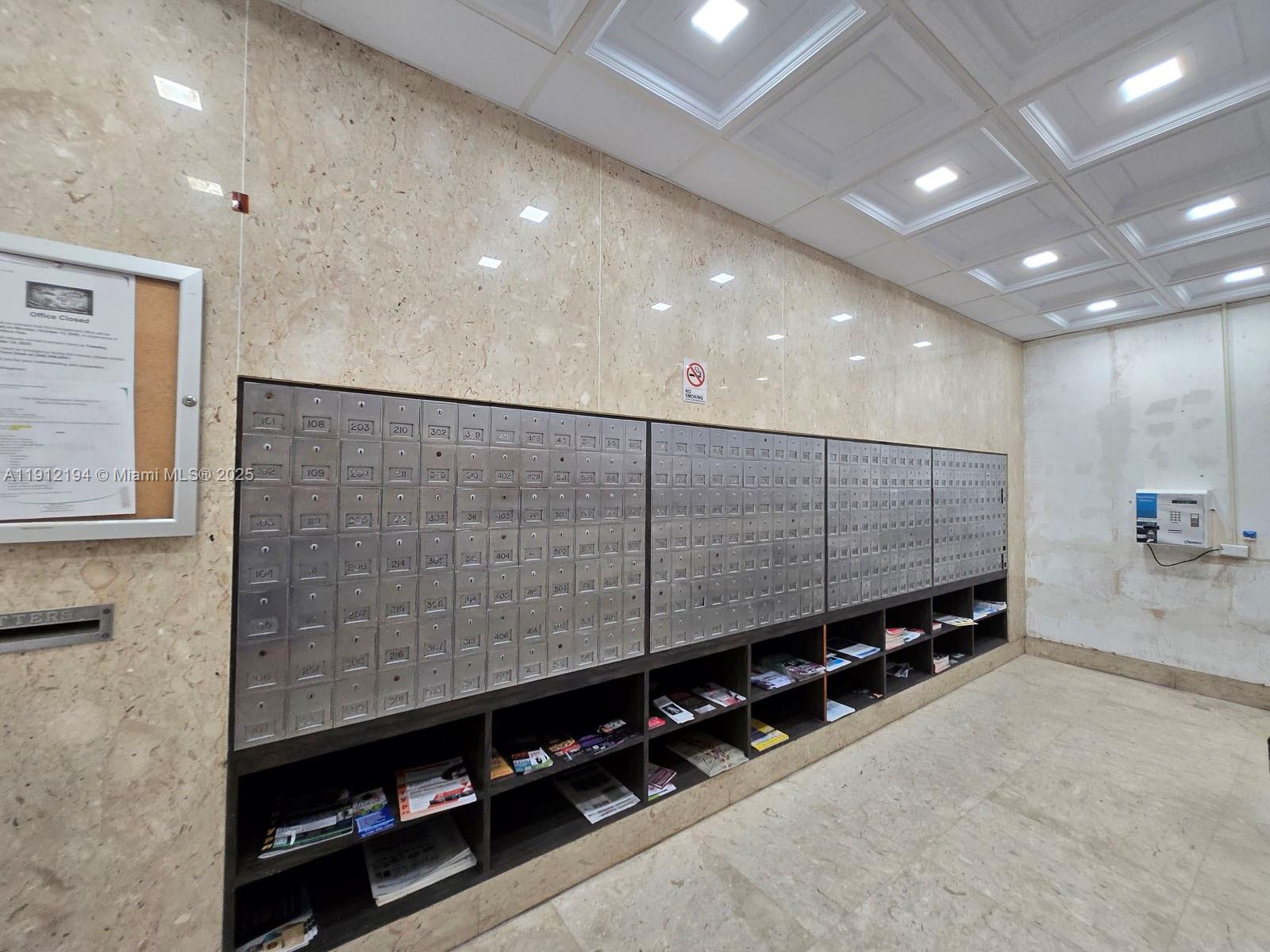 1611 1 / 2 762 кв.футов $ 2025-11-11 0 Фото