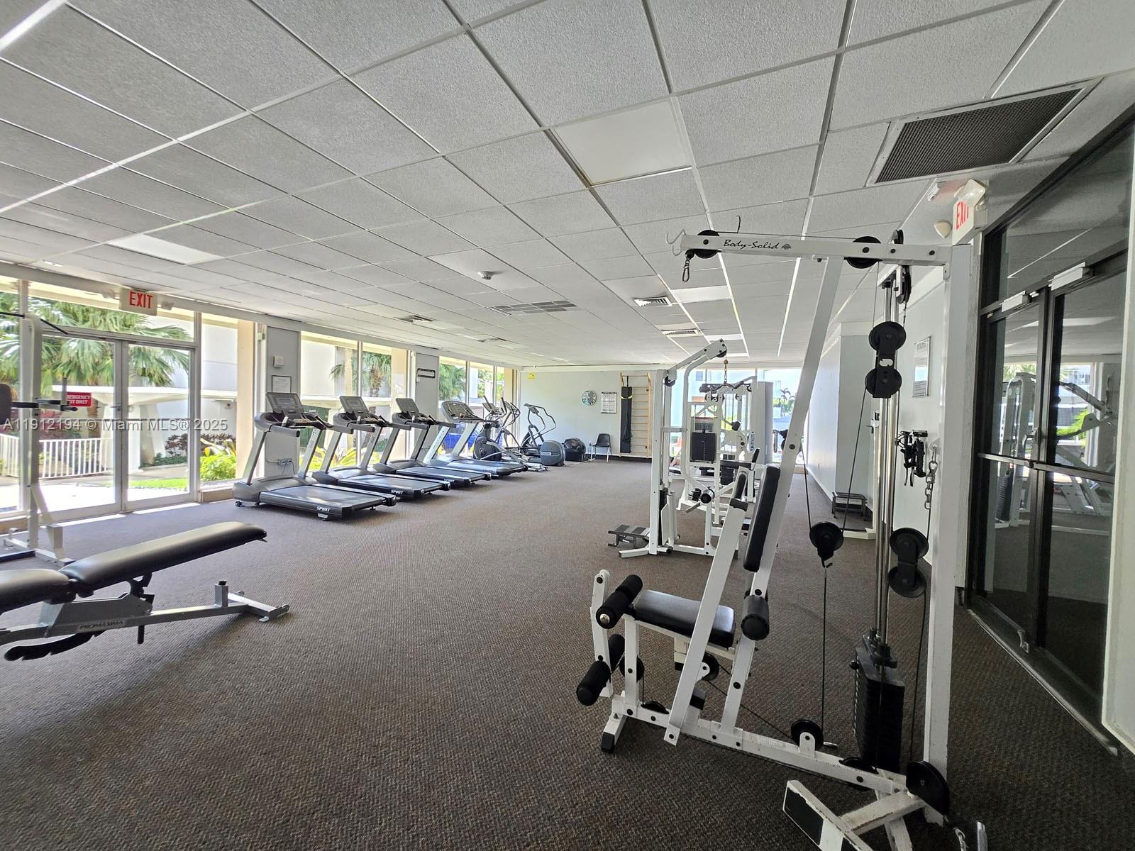 1611 1 / 2 762 кв.футов $ 2025-11-11 0 Фото