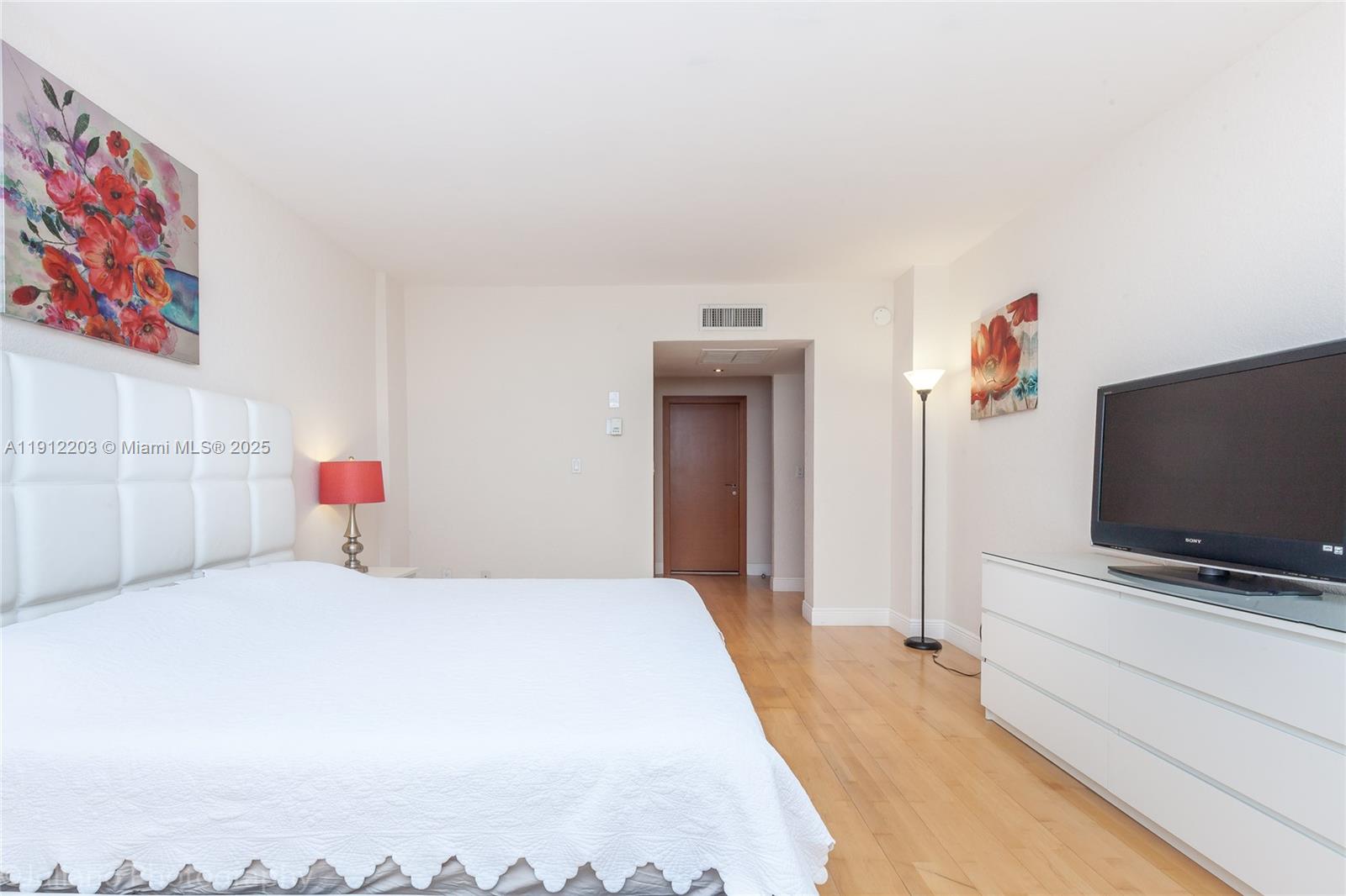 Photo of 19380 Collins Ave  #427, Sunny Isles Beach, Florida, 33160 - 