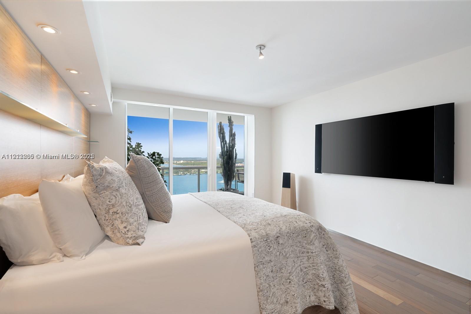 Photo of 450 Alton Rd  #3303, Miami Beach, Florida, 33139 - 