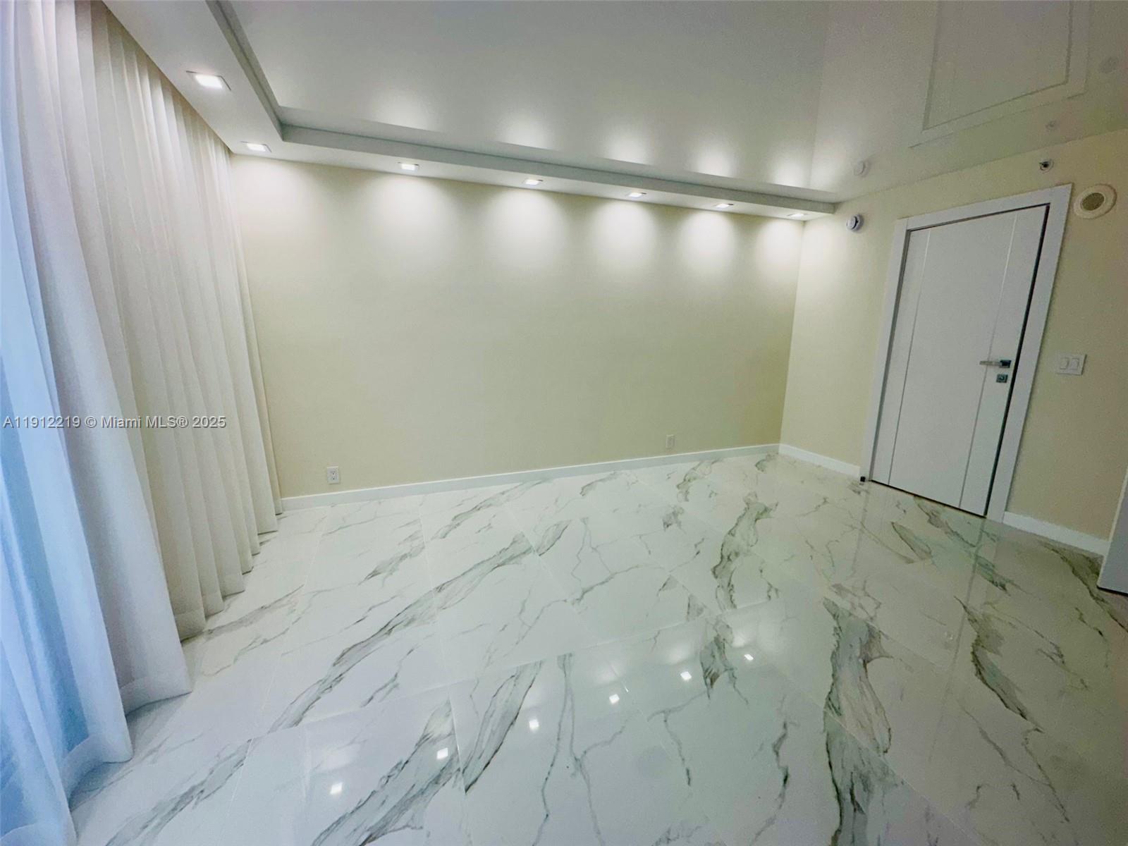 Photo of 3500 Mystic Pointe Dr  #1107, Aventura, Florida, 33180 - 