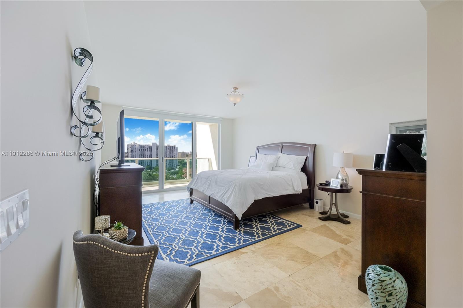 Photo of 3301 183rd St  #1607, Aventura, Florida, 33160 - 