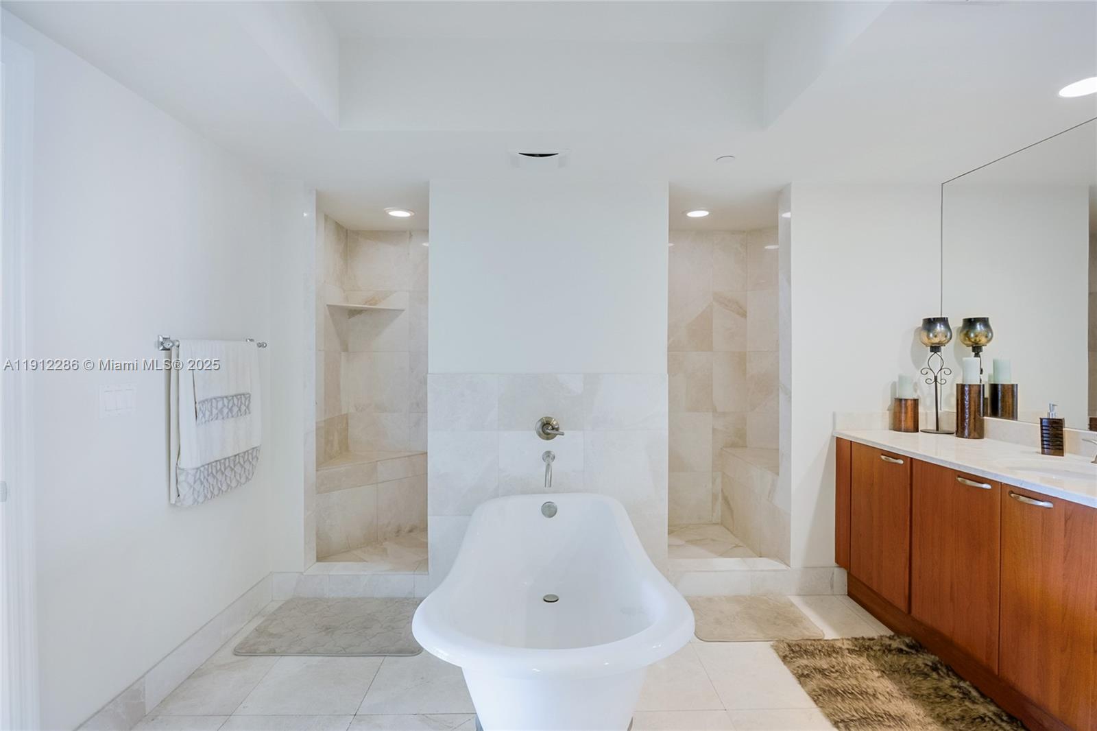 Photo of 3301 183rd St  #1607, Aventura, Florida, 33160 - 