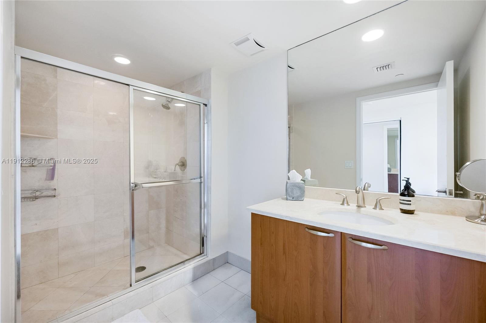 Photo of 3301 183rd St  #1607, Aventura, Florida, 33160 - 