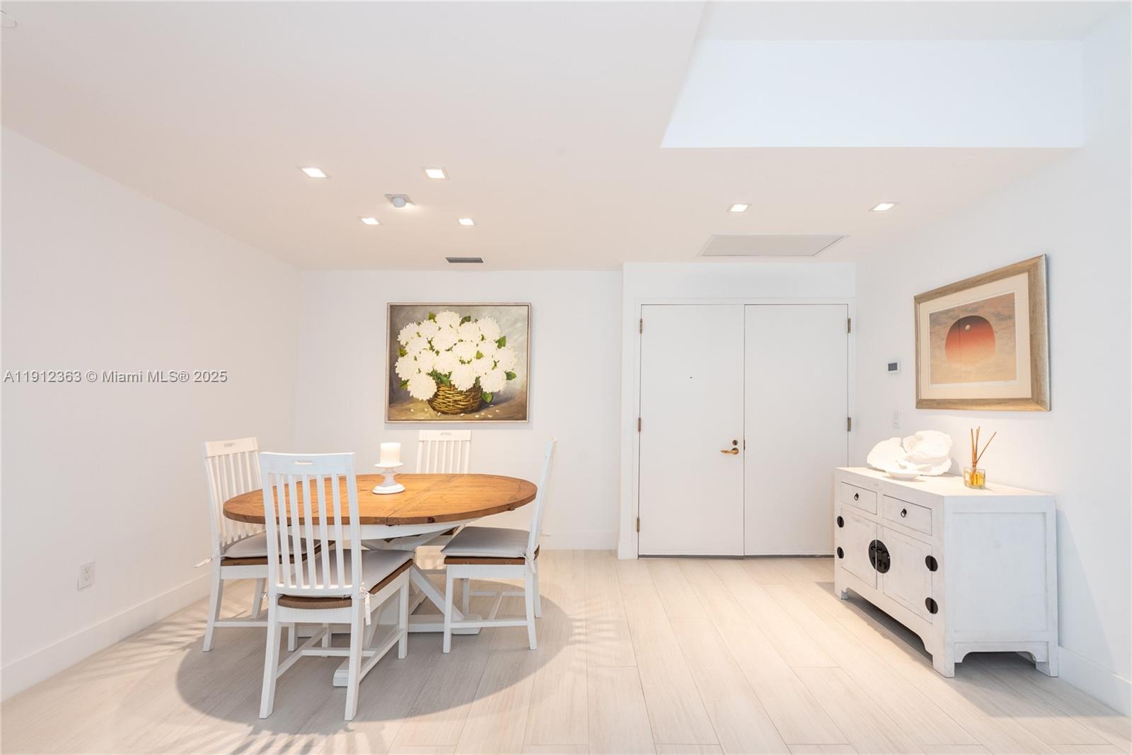 Photo of 8925 Collins Ave  #11C, Surfside, Florida, 33154 - 