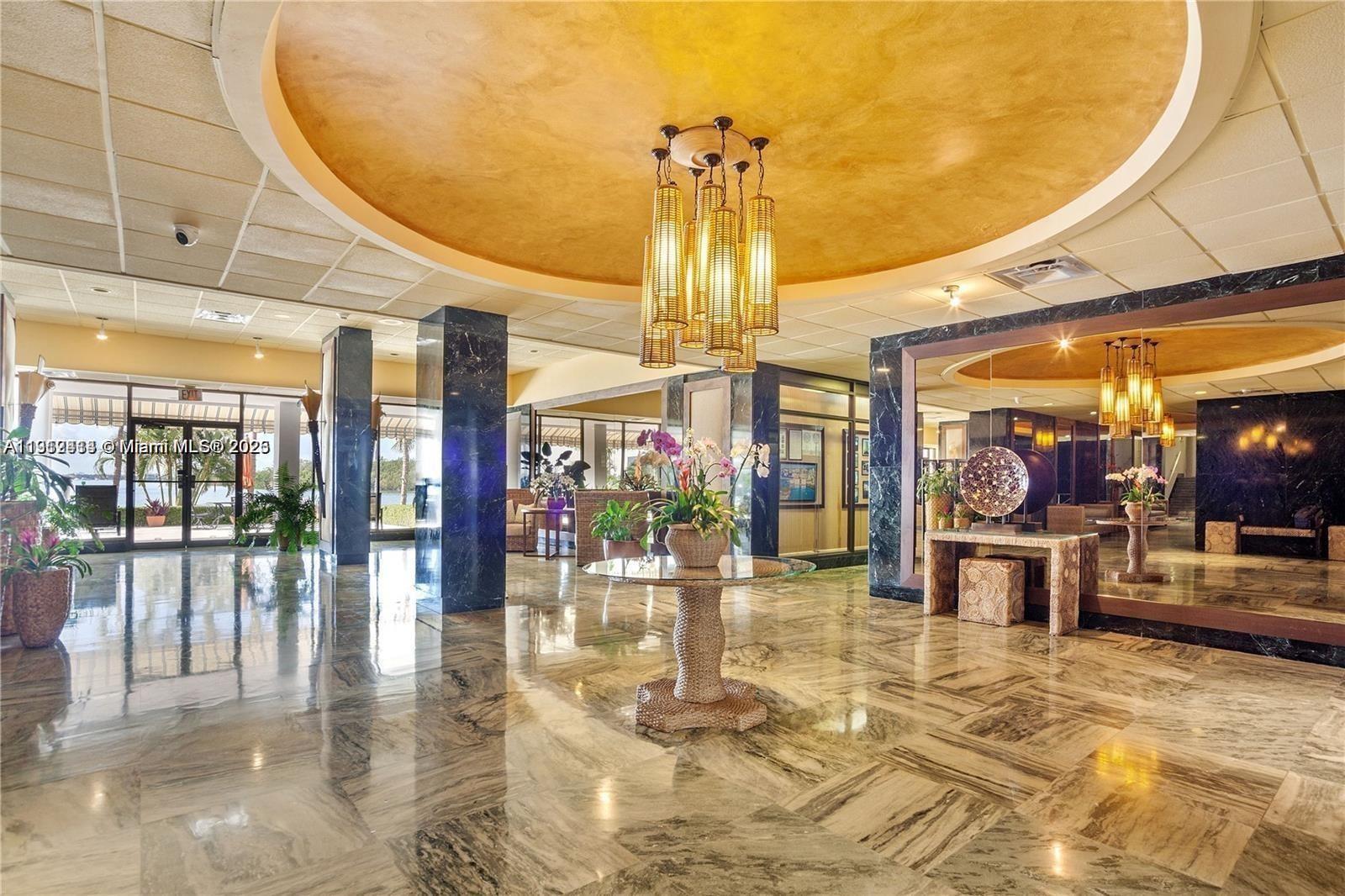 1825 1 / 2 762 кв.футов $ 2025-11-11 0 Фото