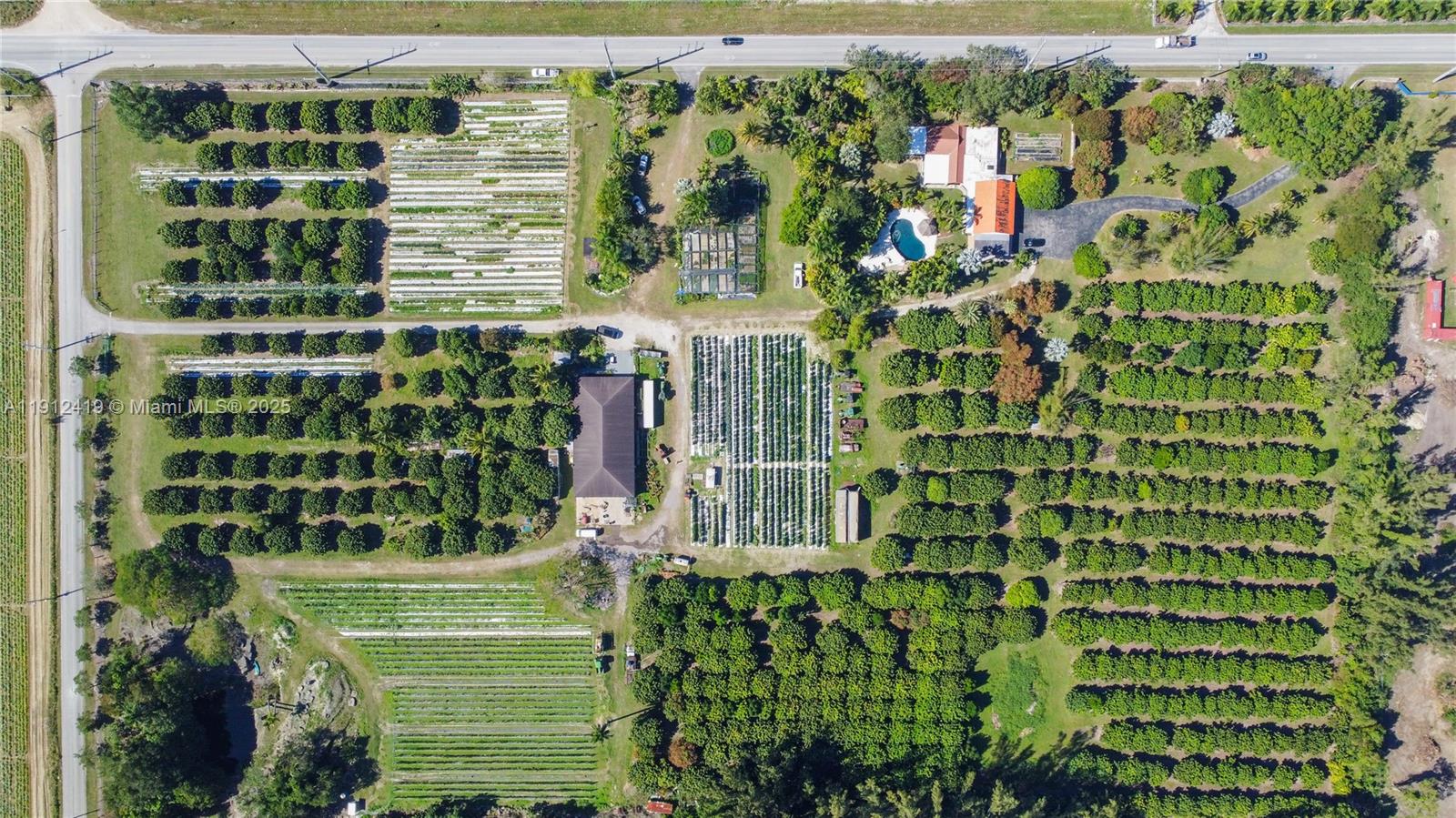   /   sq. ft. $ 2025-11-11 0 foto