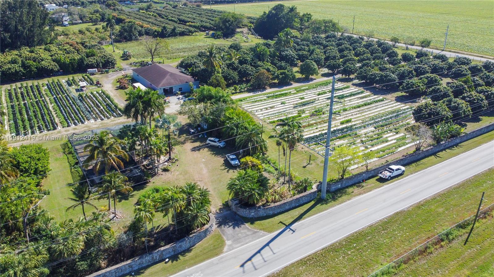   /   sq. ft. $ 2025-11-11 0 foto