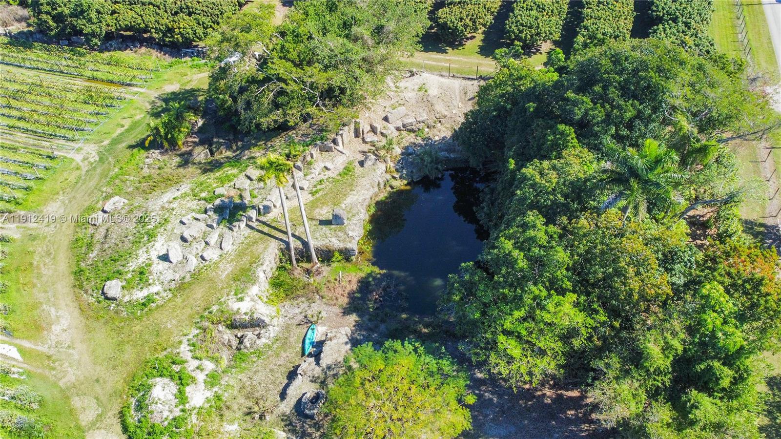   /   sq. ft. $ 2025-11-11 0 foto