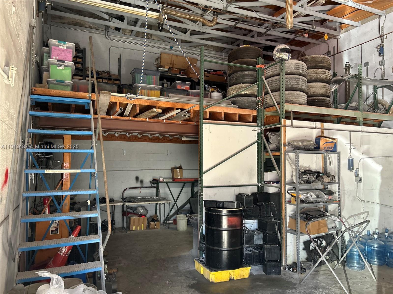 See details / sq. ft. $ 2025-11-11 0 Photo