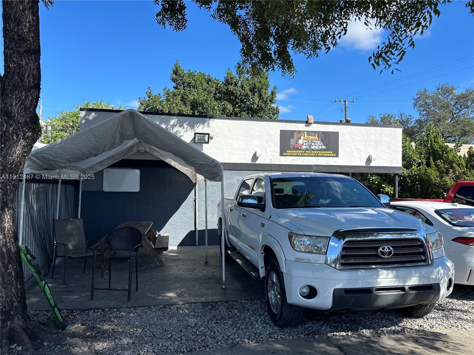 See details / sq. ft. $ 2025-11-11 0 Photo