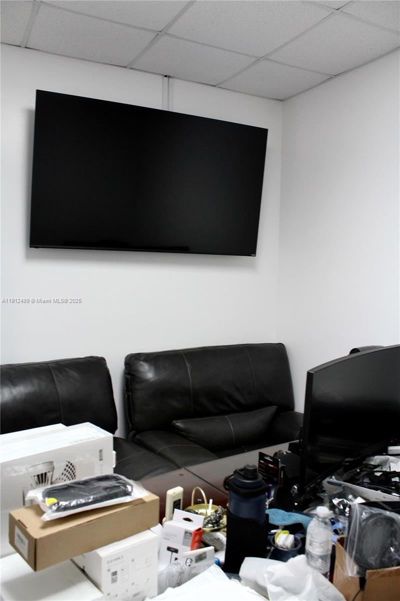 See details 140 / sq. ft. $ 2025-11-13 0 Photo