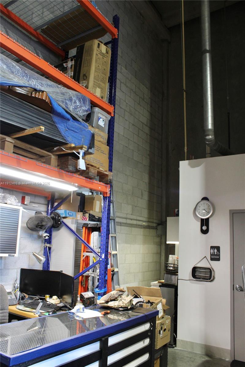 See details 140 / sq. ft. $ 2025-11-13 0 Photo