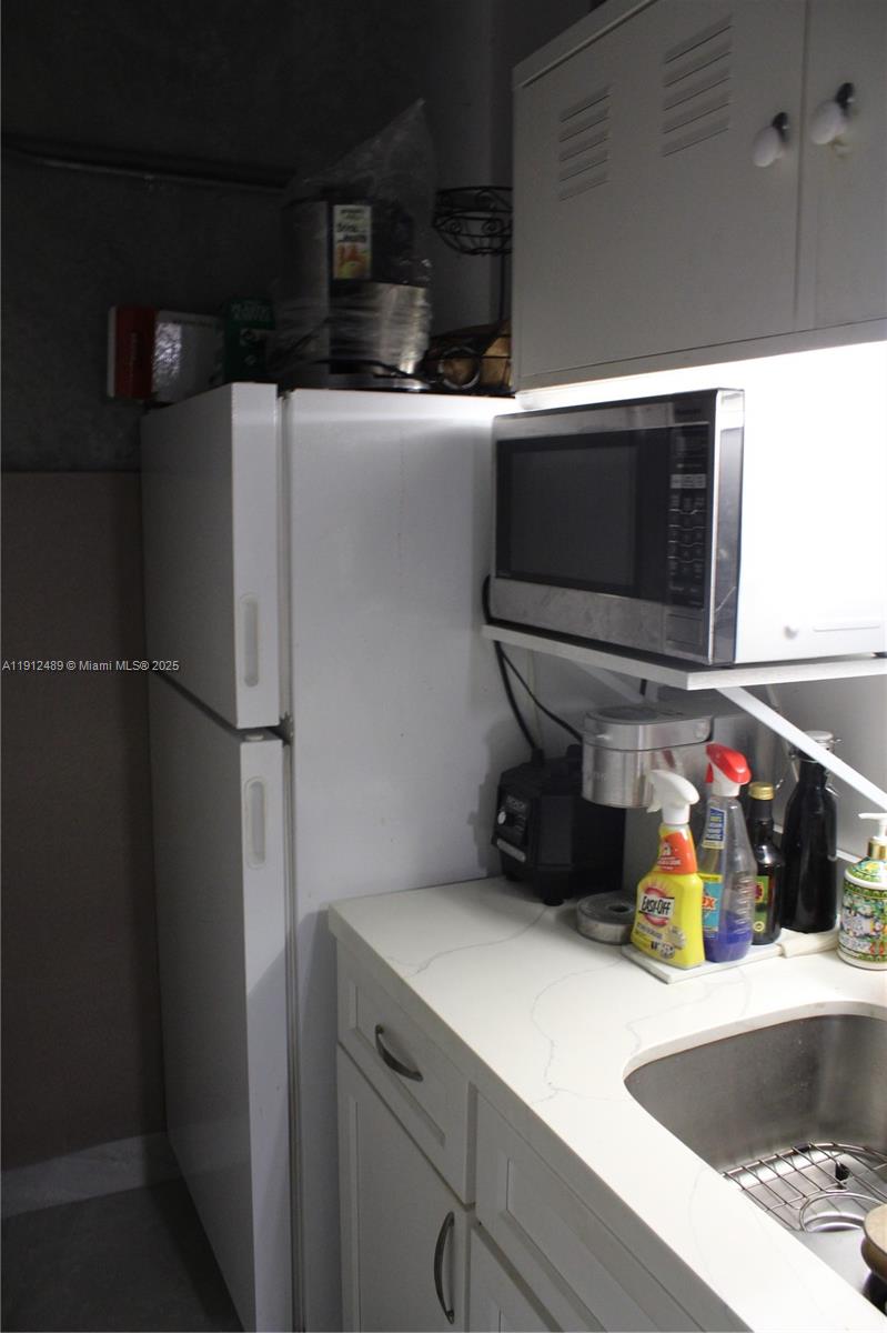 See details 140 / sq. ft. $ 2025-11-13 0 Photo