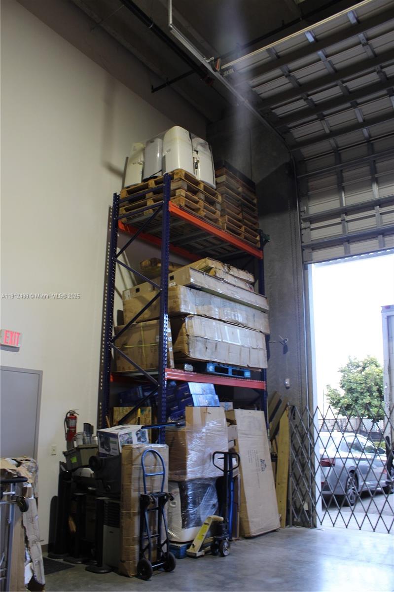 See details 140 / sq. ft. $ 2025-11-13 0 Photo