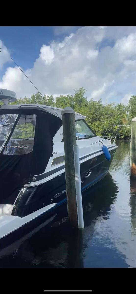 Подробнее / кв.футов $ 2025-11-11 0 Фото