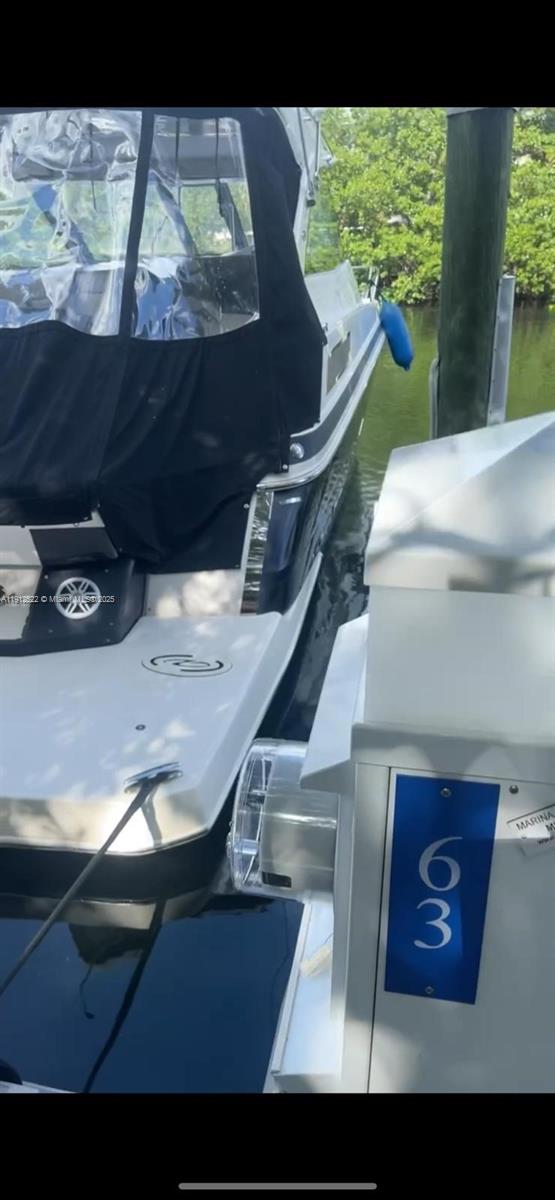 Подробнее / кв.футов $ 2025-11-11 0 Фото