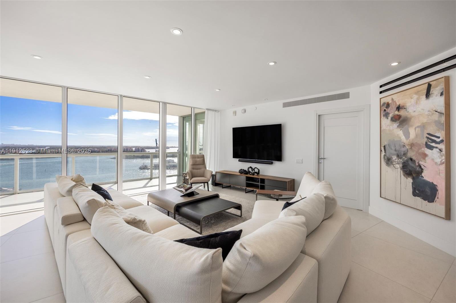 Photo of 450 Alton Rd #2007, Miami Beach, Florida, 33139 -