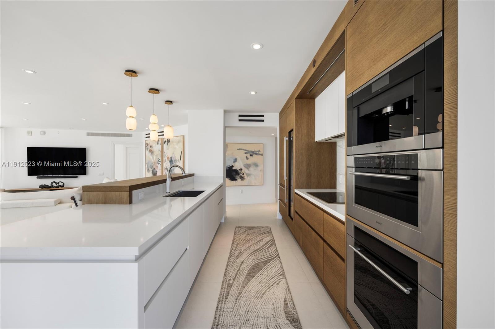 Photo of 450 Alton Rd #2007, Miami Beach, Florida, 33139 -