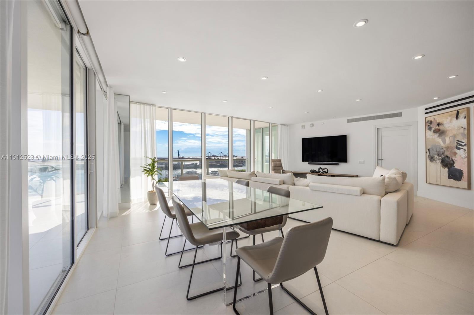 Photo of 450 Alton Rd #2007, Miami Beach, Florida, 33139 -