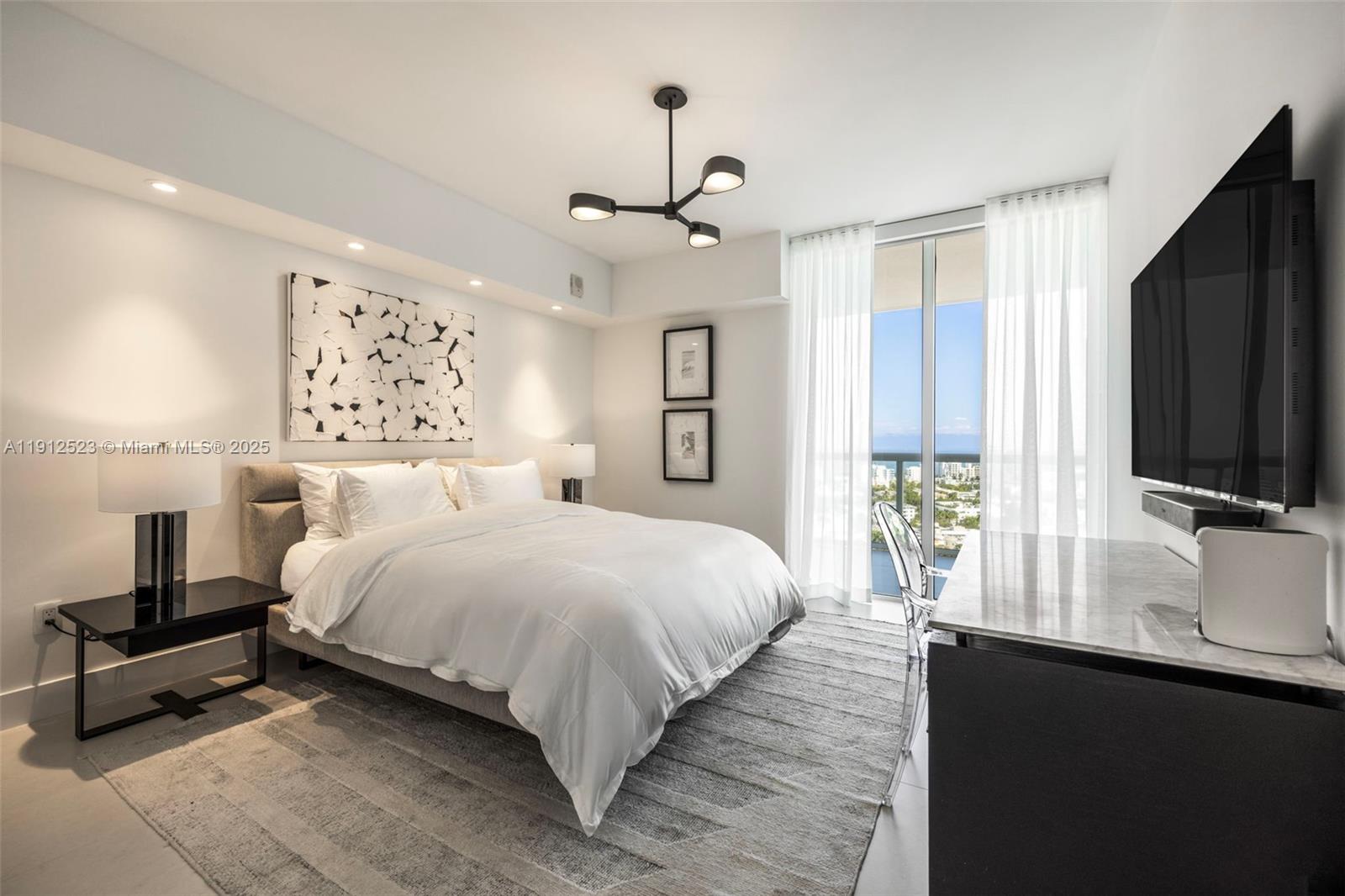 Photo of 450 Alton Rd #2007, Miami Beach, Florida, 33139 -