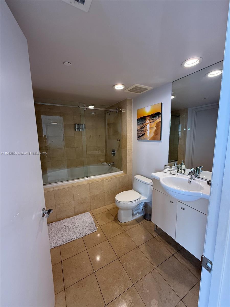 4807 1 / 1 871 кв.футов $ 2025-11-11 0 Фото