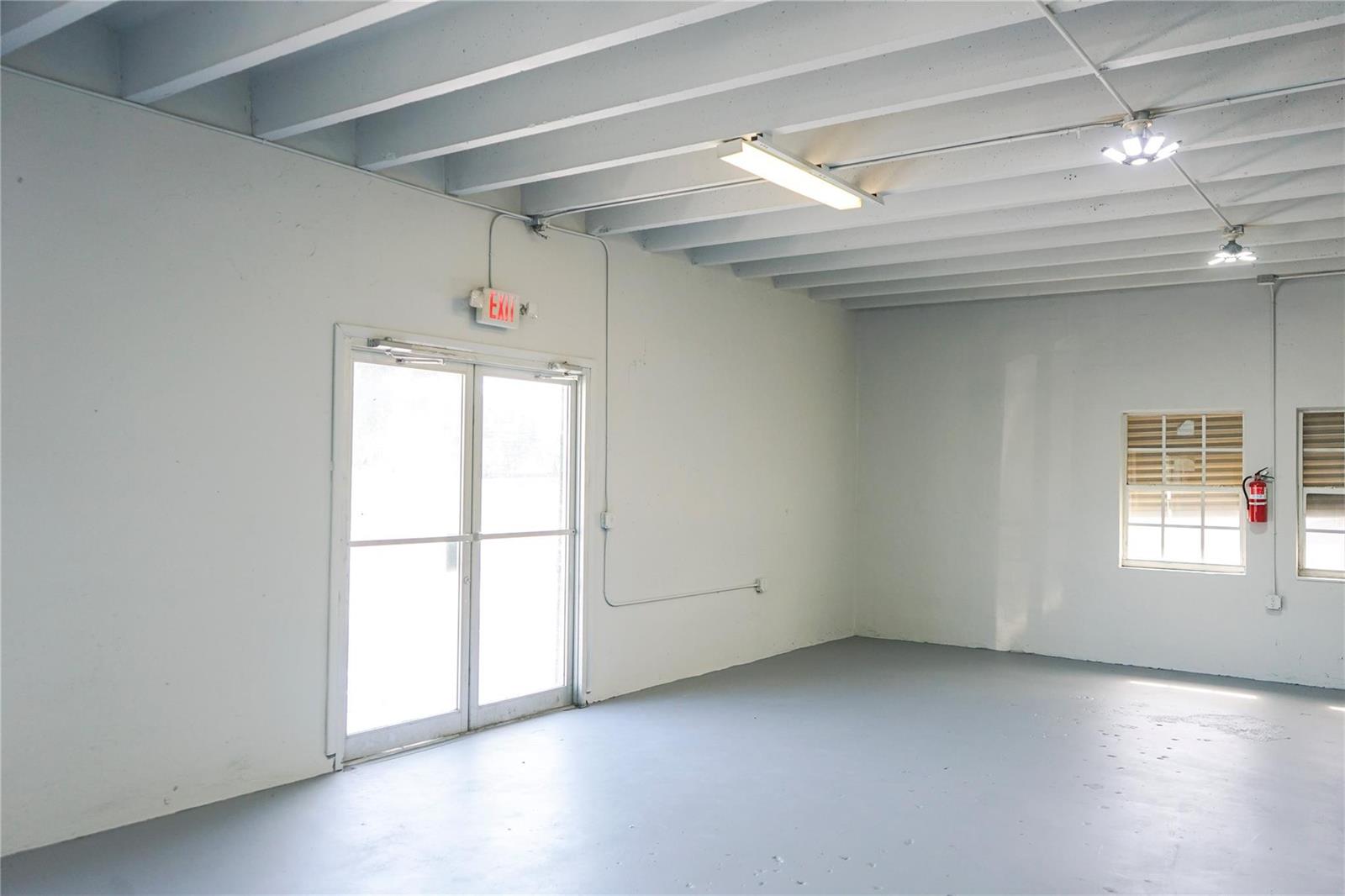   / 0  sq. ft. $ 2026-04-13 0 Photo
