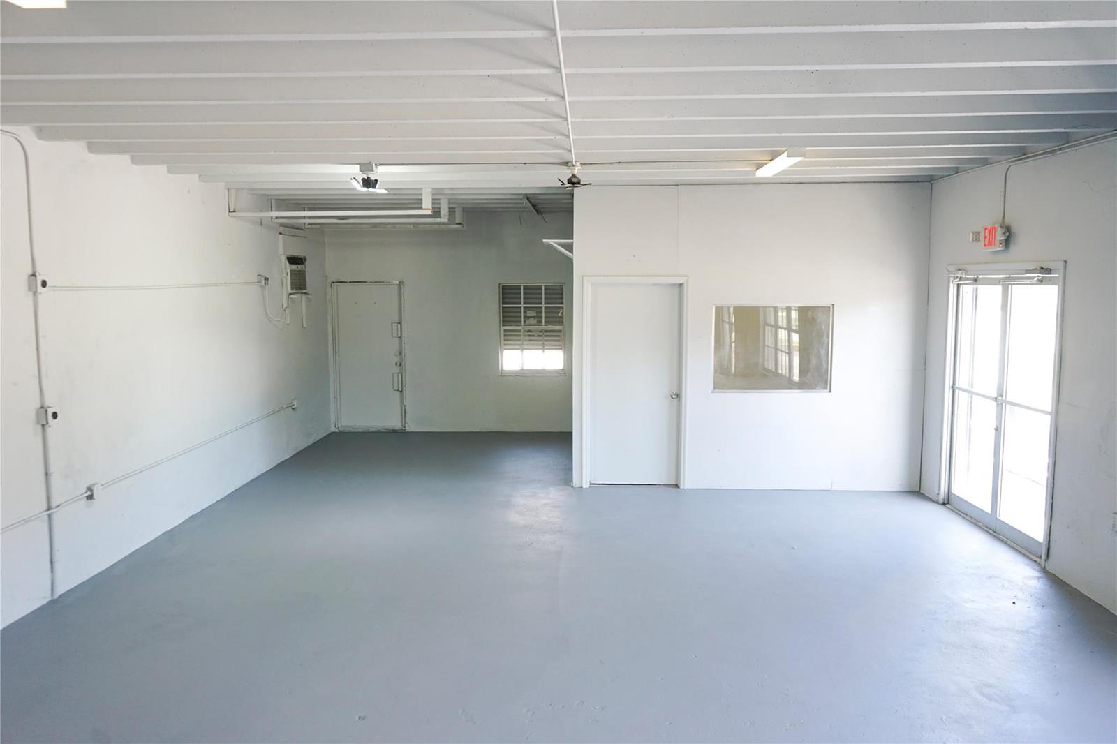  / 0  sq. ft. $ 2026-04-13 0 Photo