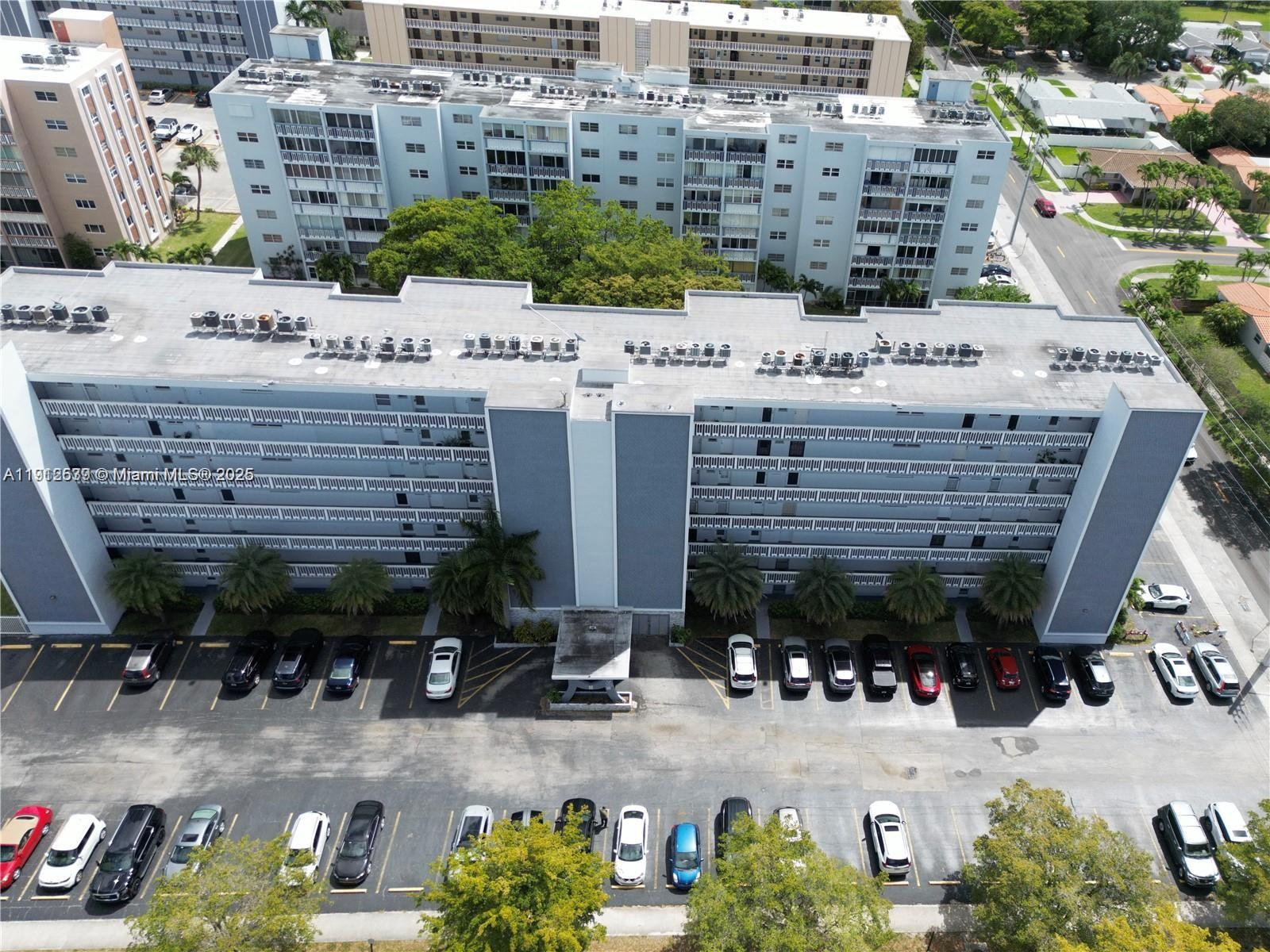 Photo of 320 12th Ave  #703, Hallandale Beach, Florida, 33009 - 