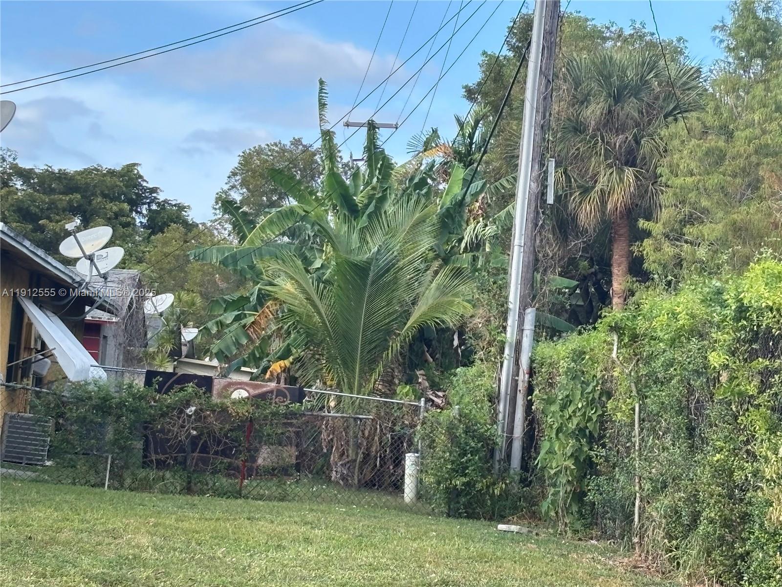 See details / 1699 sq. ft. $ 2025-11-11 0 Photo