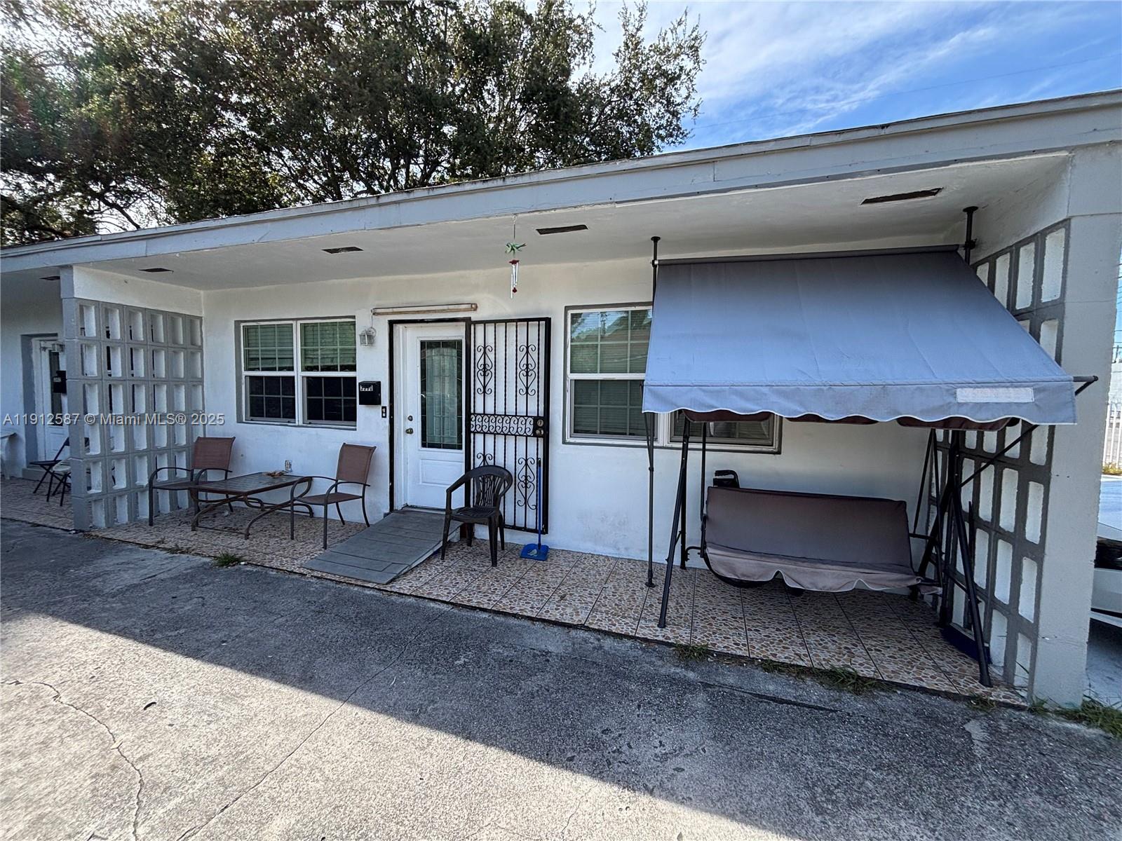   /  1272 sq. ft. $ 2025-11-12 0 Photo