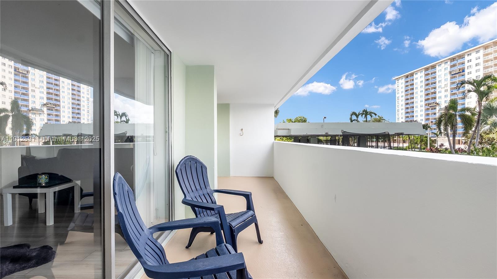 See details 117 0 / 0 598 sq. ft. $ 2025-11-12 0 Photo