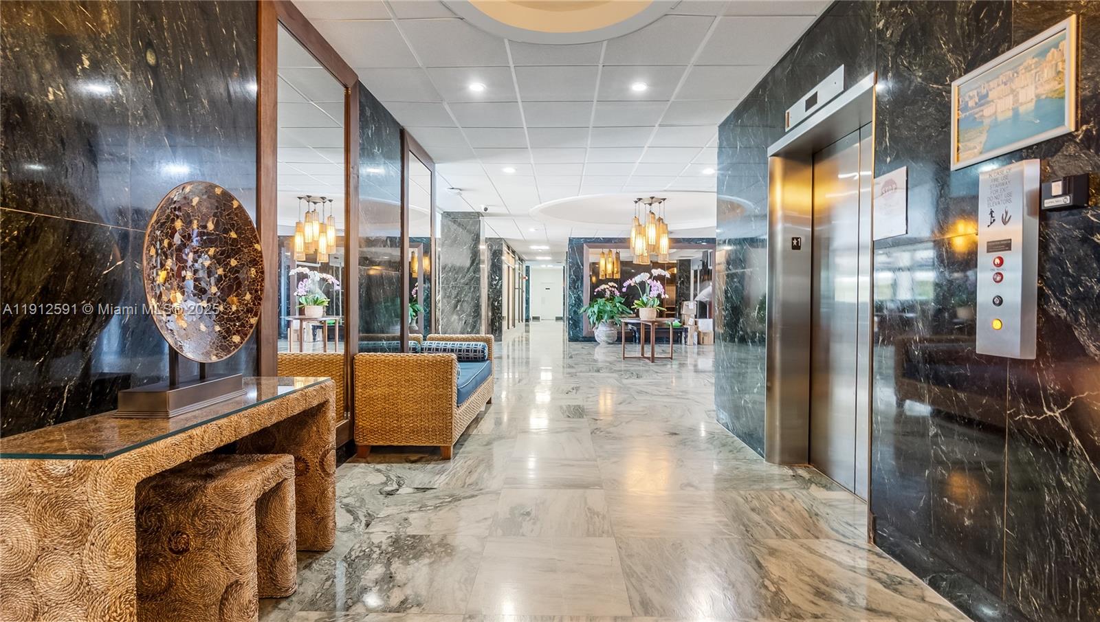 See details 117 0 / 0 598 sq. ft. $ 2025-11-12 0 Photo