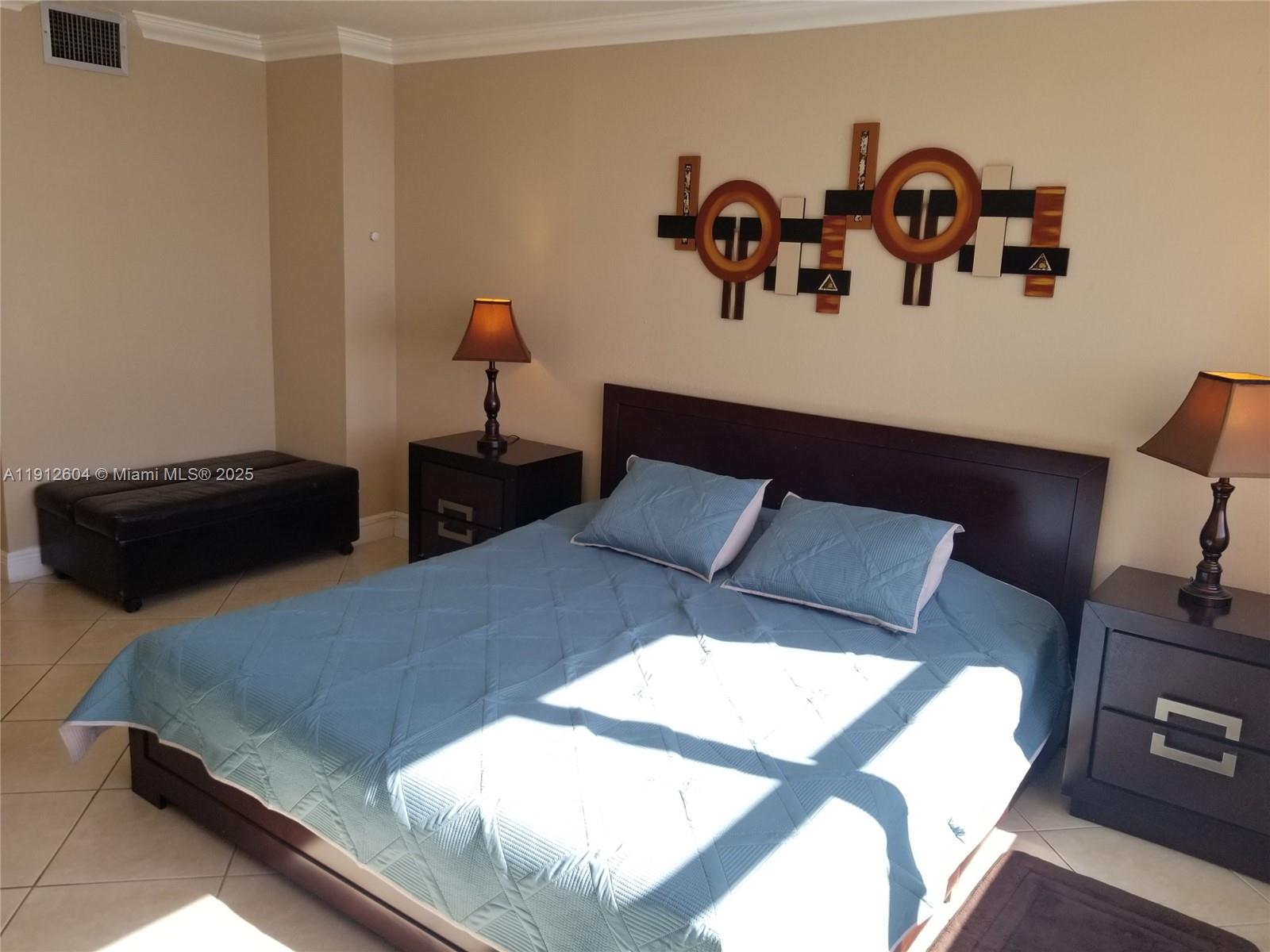 Photo of 2101 Ocean Dr #1702, Hollywood, Florida, 33019 -