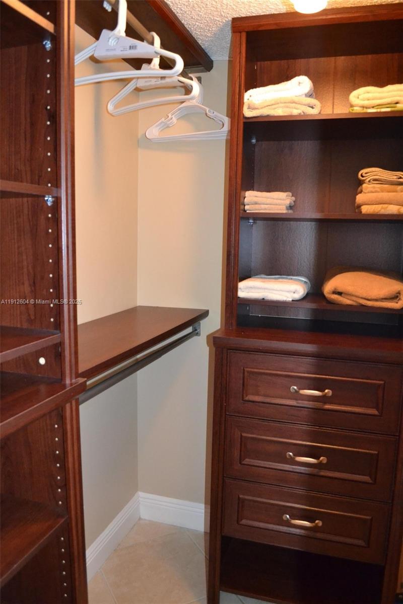 Photo of 2101 Ocean Dr #1702, Hollywood, Florida, 33019 -