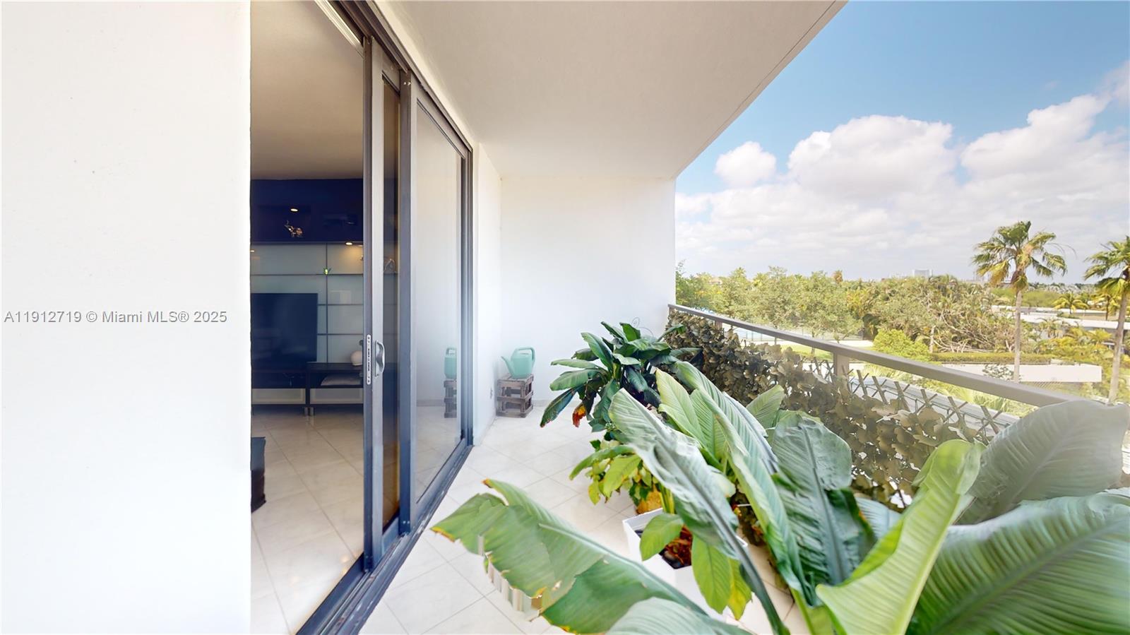 Photo of 2500 PARKVIEW DR  #507, Hallandale Beach, Florida, 33009 - 