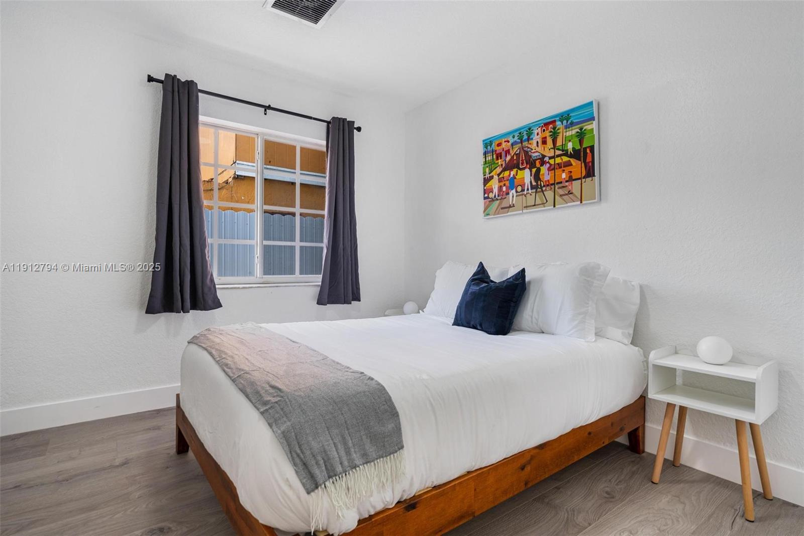 Подробнее / 2878 кв.футов $ 2025-11-12 0 Фото