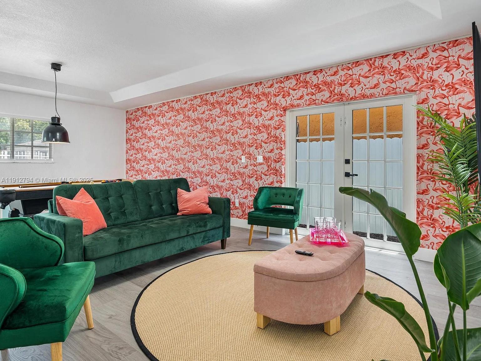 Подробнее / 2878 кв.футов $ 2025-11-12 0 Фото