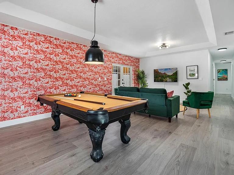 Подробнее / 2878 кв.футов $ 2025-11-12 0 Фото