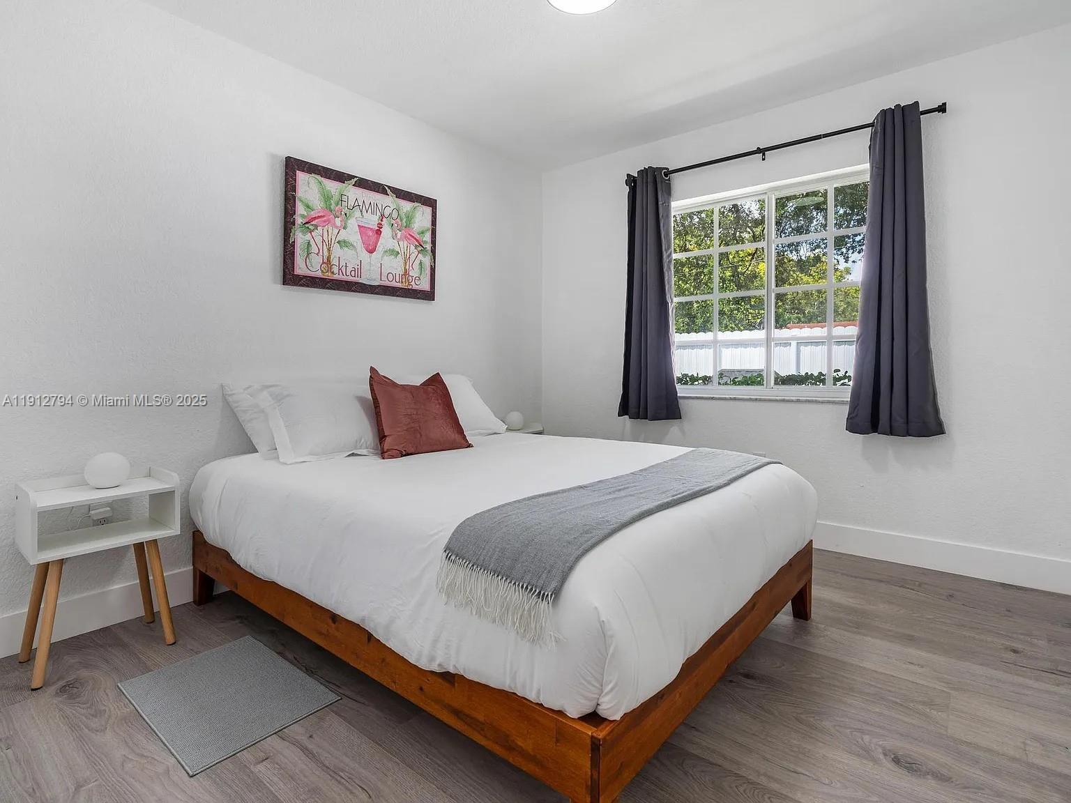 Подробнее / 2878 кв.футов $ 2025-11-12 0 Фото