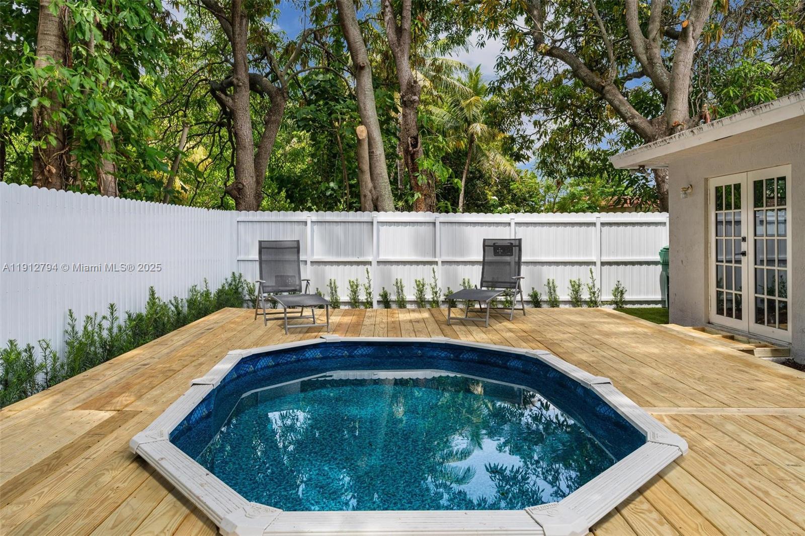 Подробнее / 2878 кв.футов $ 2025-11-12 0 Фото